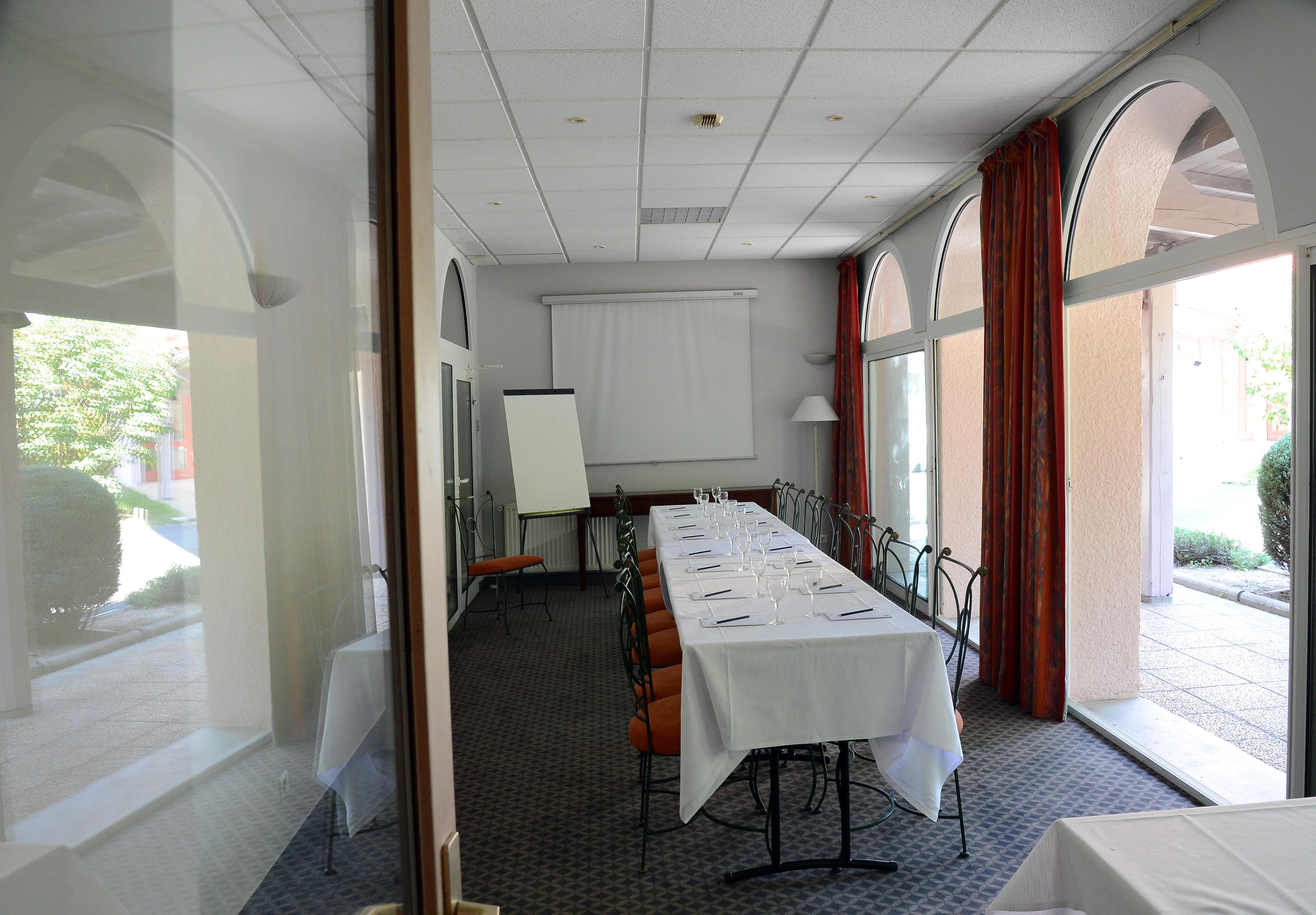 Clos St Eloi, The Originals Relais Thiers Exteriör bild
